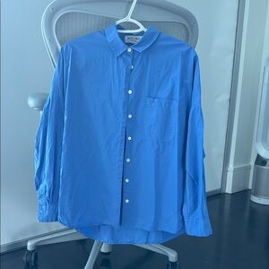 Alex Mill 100% cotton blue button-down shirt, size medium.